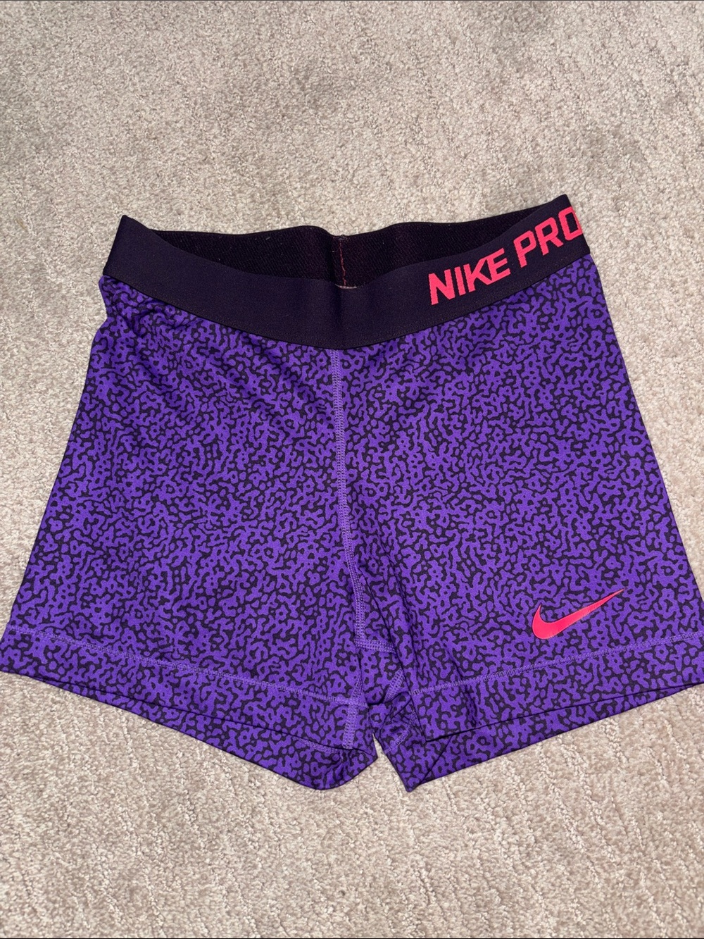 Nike pro shorts - Picture 2 of 4